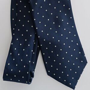 Izod Neck Tie Blue with White Dots 100% Silk 59" Long 3.5" Wide